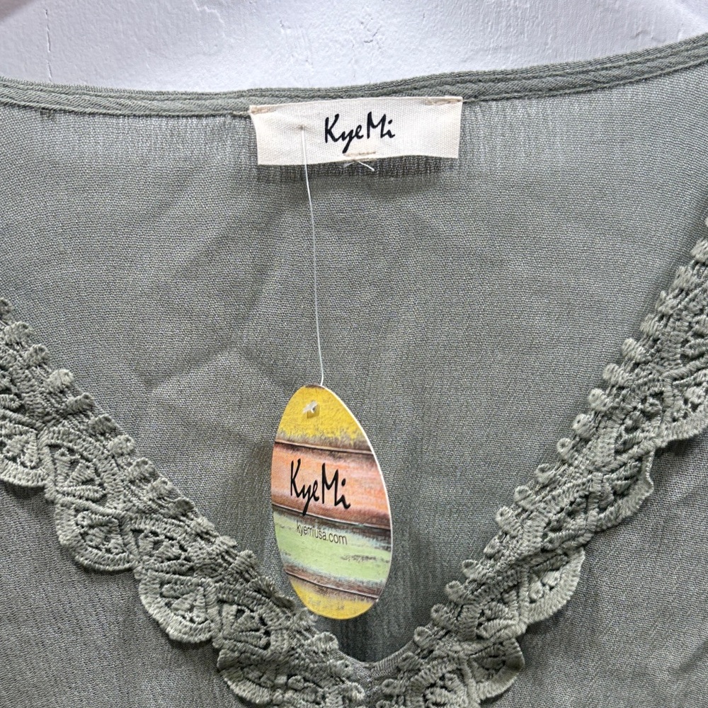 Sigrid Olive Green Lace Trim Tunic Top - Picture 2 of 8
